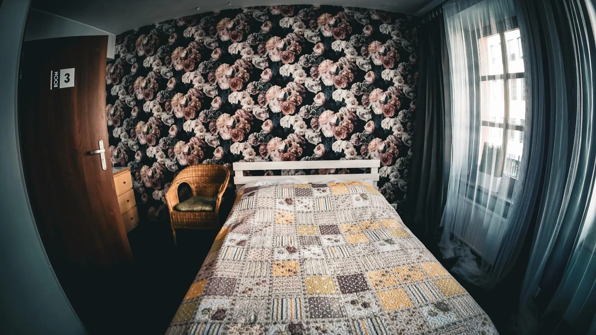 Sunny Hostel 49 브로츠와프