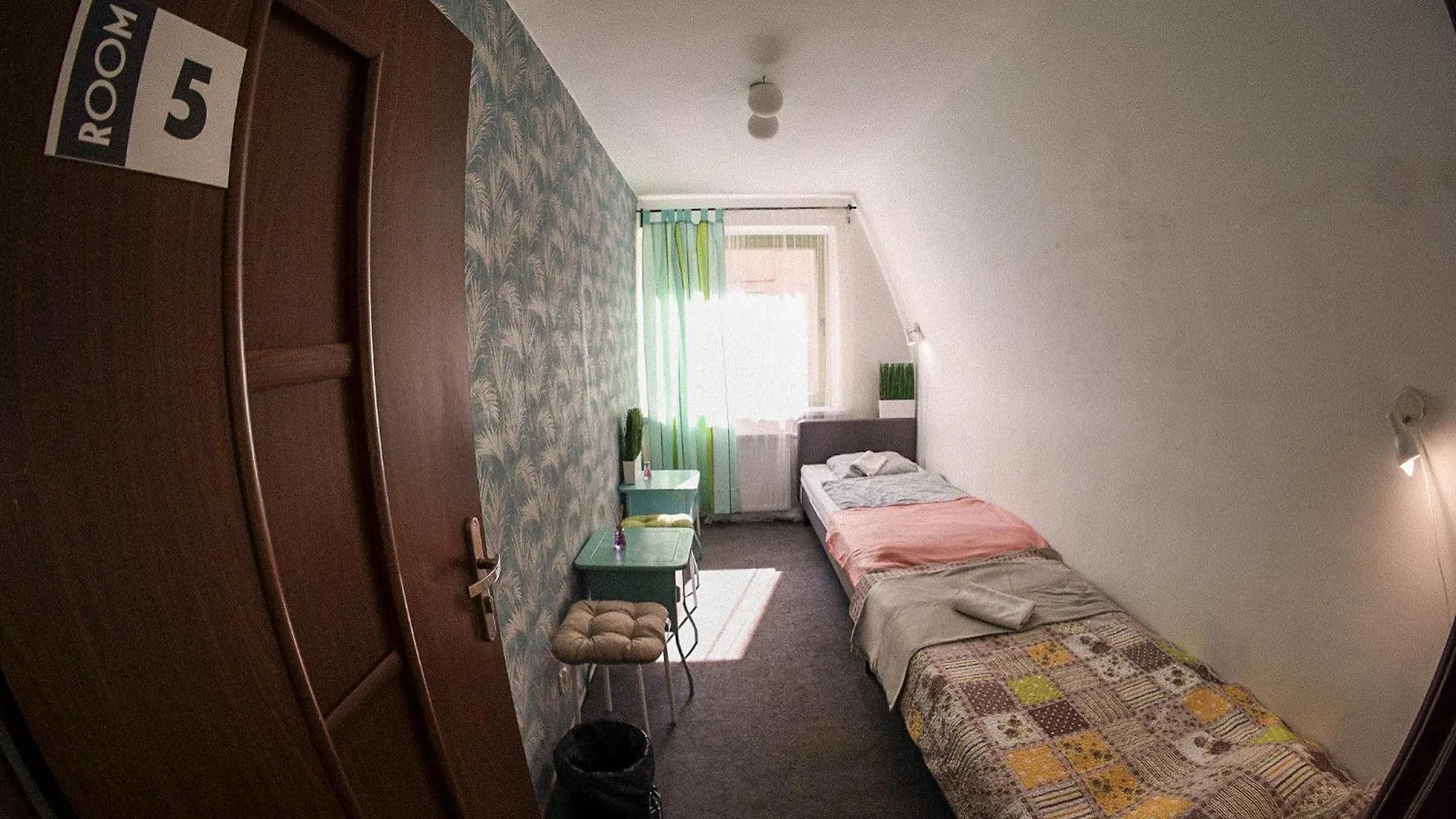Sunny Hostel 49 브로츠와프