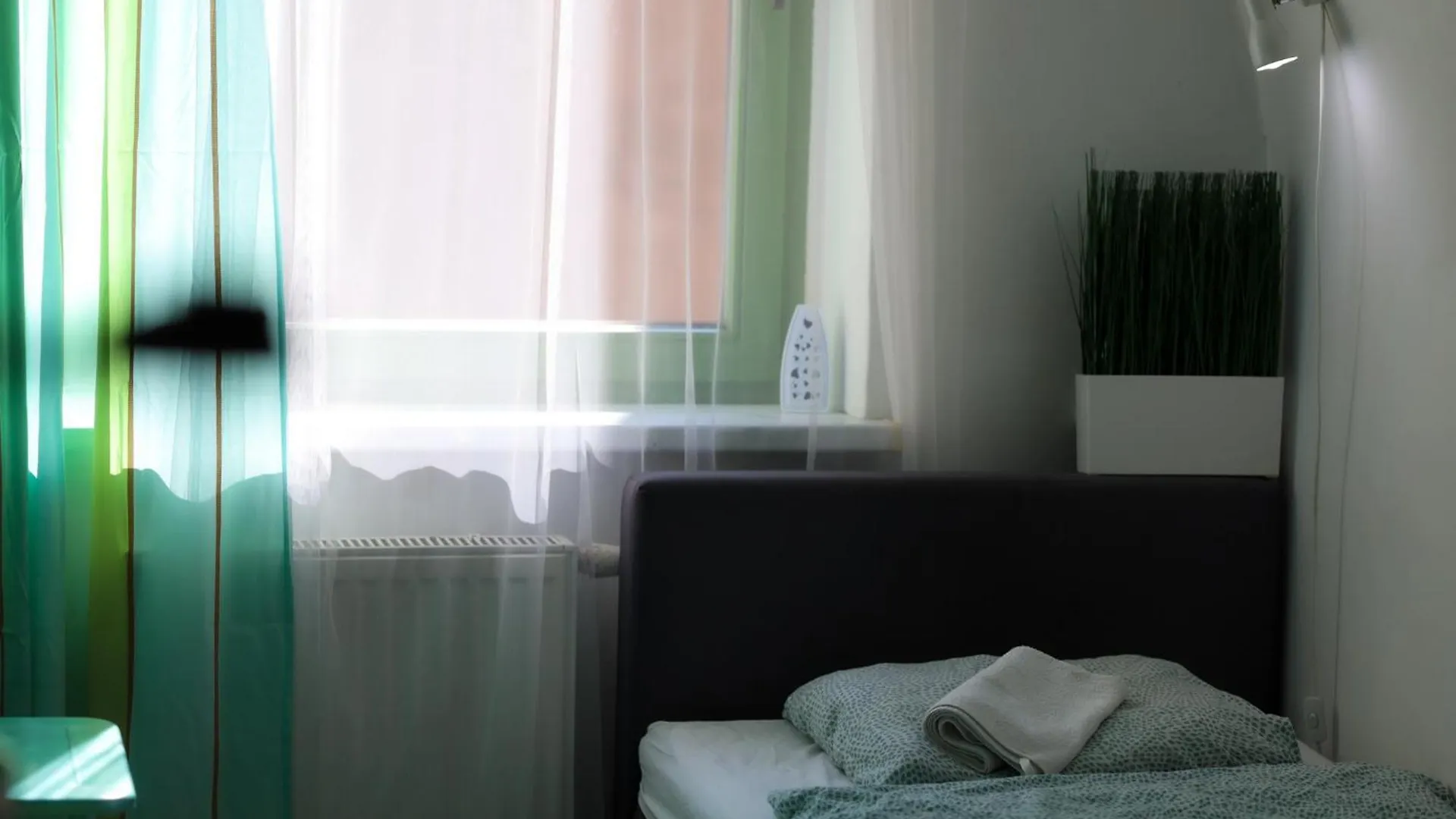 Sunny Hostel 49 브로츠와프